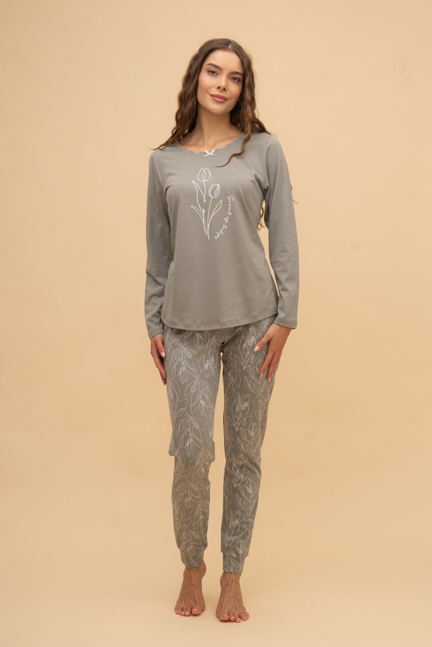 Pijama damă bumbac cu mânecă lungă „Scent of Tulips” 